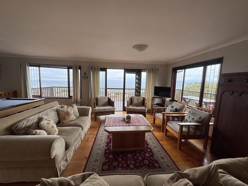 7 Bedroom Property for Sale in Outeniqua Strand Western Cape